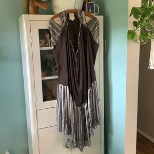 Anagram sz 6 silk dress tunic top nwt cold shoulder